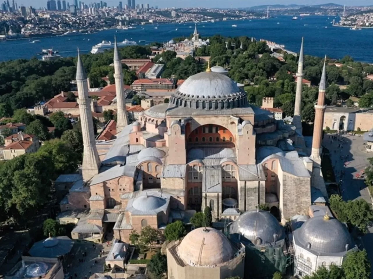 Erdoğan'dan Ayasofya açıklaması: "Müze olarak kalacak, özgür olacak!"