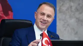 Beylikdüzü Belediye Başkanı Murat Çalık, sağlık sorunları nedeniyle tekrar hastaneye kaldırıldı.