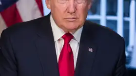 Donald Trump, bir muhabire yönelik "Rahatsız edicisin" açıklaması yaptı.