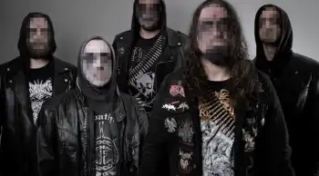 Rock grubu üyeleri, dini değerlere yönelik hakaret suçlamasıyla tutuklandı.