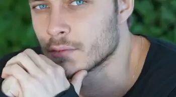 Hudutsuz Sevda Dizisinin Kaan'ı: Burak Çelik Hakkında Bilinmeyenler