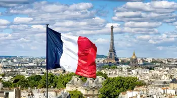 Fransa'nın kredi notu bir hafta içerisinde ikinci kez düşürüldü!