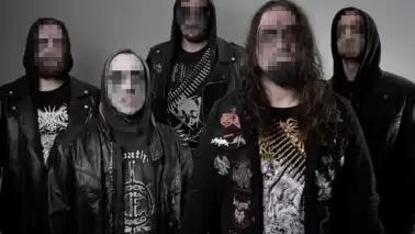 Rock grubu üyeleri, dini değerlere yönelik hakaret suçlamasıyla tutuklandı.