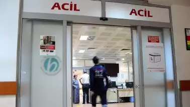 Yozgat'ta doğum günü kutlamasının ardından 12 öğrenci rahatsızlanarak hastaneye kaldırıldı.