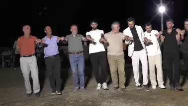 Halay çekerken kalp krizi geçirdi