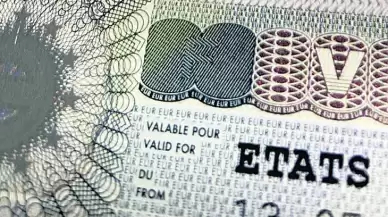 AB ülkelerinin kurduğu Avrupa Parlamentosu (AP), Türk vatandaşlarına Schengen Bölgesi'ne giriş çağrısında bulundu.