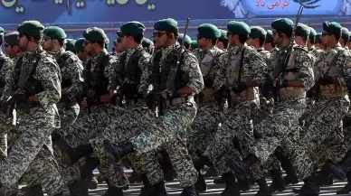 İran'dan şaşırtıcı bir gösteri: Gizli yeraltı İHA üssü ortaya çıkarıldı!