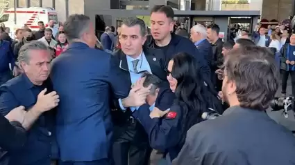 Özgür Özel'e Yönelik Yumruklu Saldırıyla İlgili Şok İfşaat! Son Detay Ortaya Çıktı.