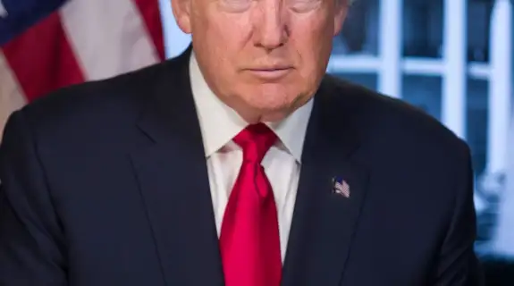 Donald Trump, bir muhabire yönelik "Rahatsız edicisin" açıklaması yaptı.