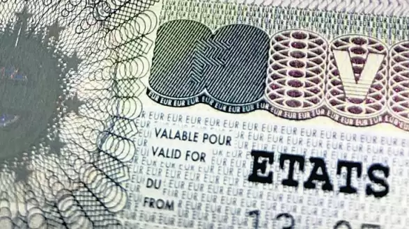 AB ülkelerinin kurduğu Avrupa Parlamentosu (AP), Türk vatandaşlarına Schengen Bölgesi'ne giriş çağrısında bulundu.