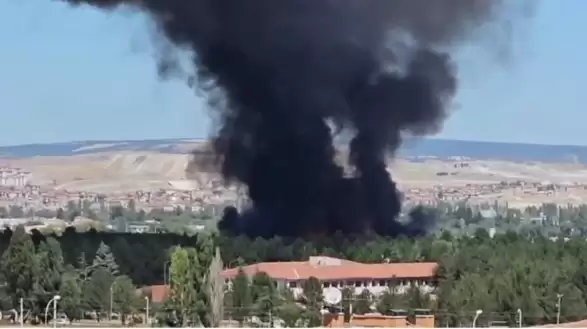 Kütahya Hava Er Eğitim Tugayı’nda Yemekhane Yangını
