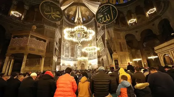 Üç Ayların Başlangıç Tarihi Belli Oldu: İşte Üç Ayların Bu Yılki Başlangıç Tarihi!