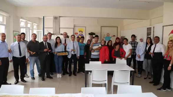 Zorunlu lise eğitiminde yeni düzenlemeler mi geliyor? 4+4+4 sistemi yeniden revize edilecek mi?